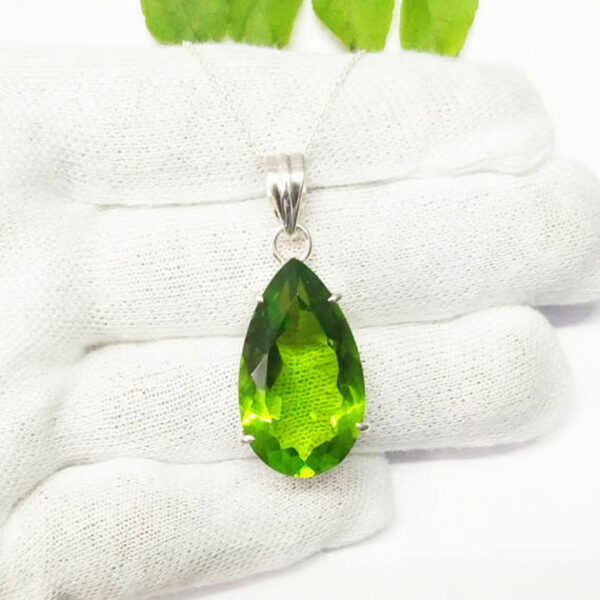 925 Sterling Silver Peridot Necklace Handmade Jewelry Gemstone Birthstone Pendant hand picture