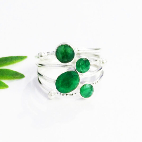 925 Sterling Silver Emerald Ring Handmade Jewelry Gemstone Birthstone Ring front picture