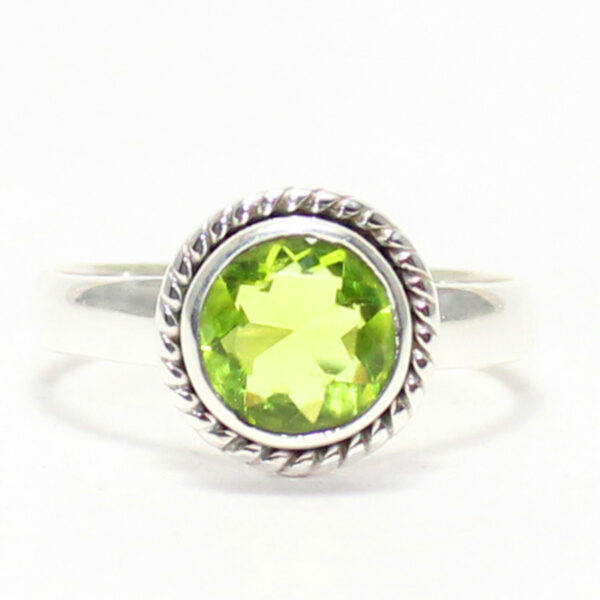 925 Sterling Silver Peridot Ring Handmade Jewelry Gemstone Birthstone Ring front picture