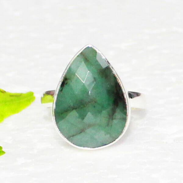 925 Sterling Silver Emerald Ring Handmade Jewelry Gemstone Birthstone Ring front picture