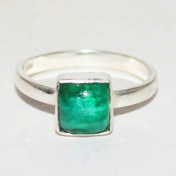 925 Sterling Silver Emerald Ring Handmade Jewelry Gemstone Birthstone Ring front picture