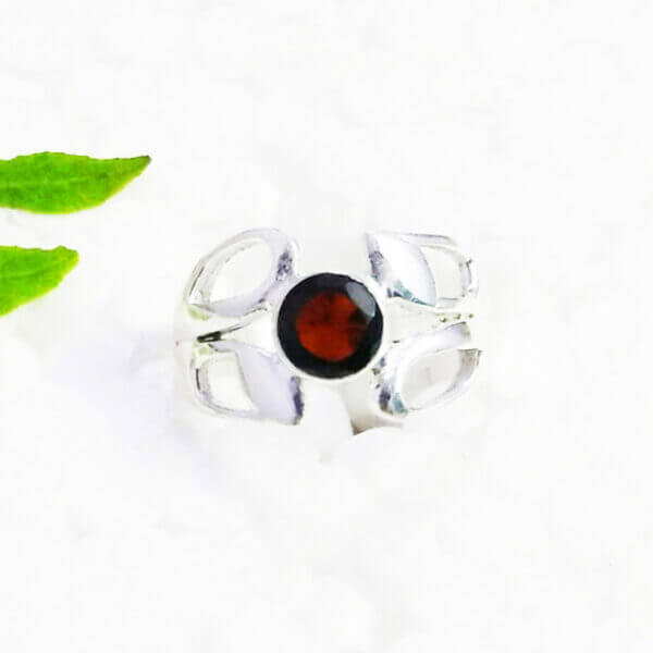 925 Sterling Silver Garnet Ring Handmade Jewelry Gemstone Birthstone Ring front picture