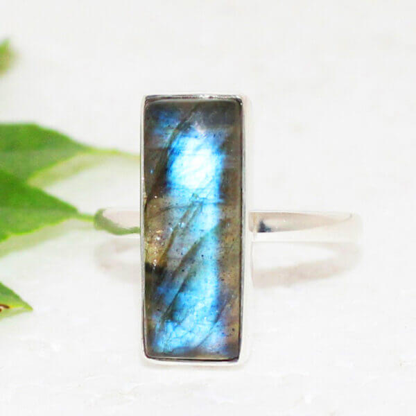 925 Sterling Silver Labradorite Ring Handmade Jewelry Gemstone Birthstone Ring front picture