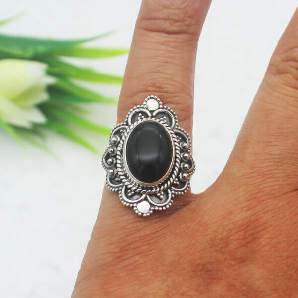 925 Sterling Silver Black Onyx Ring Handmade Jewelry Gemstone Birthstone Ring hand picture