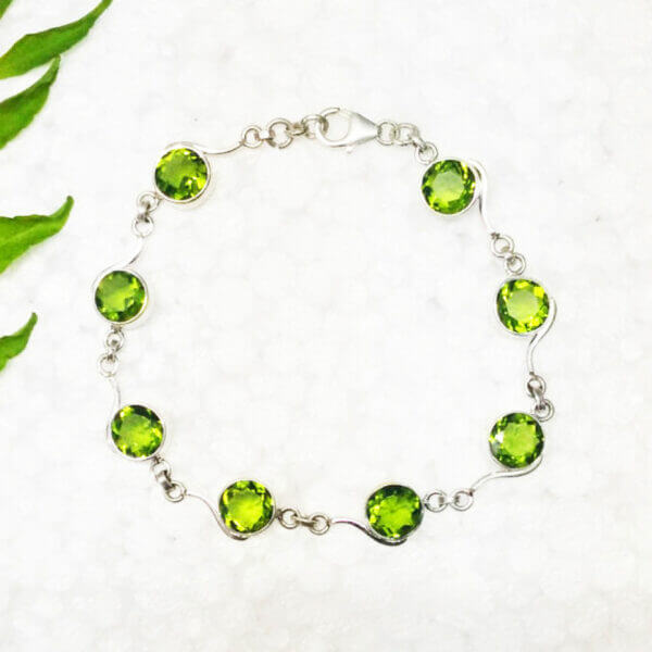 925 Sterling Silver Peridot Bracelet Handmade Jewelry Gemstone Birthstone Bracelet front picture