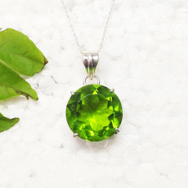 925 Sterling Silver Peridot Necklace Handmade Jewelry Gemstone Birthstone Pendant front picture