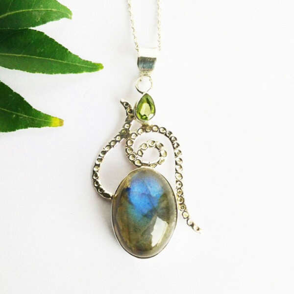 925 Sterling Silver Labradorite Necklace Handmade Jewelry Gemstone Birthstone Ring front picture