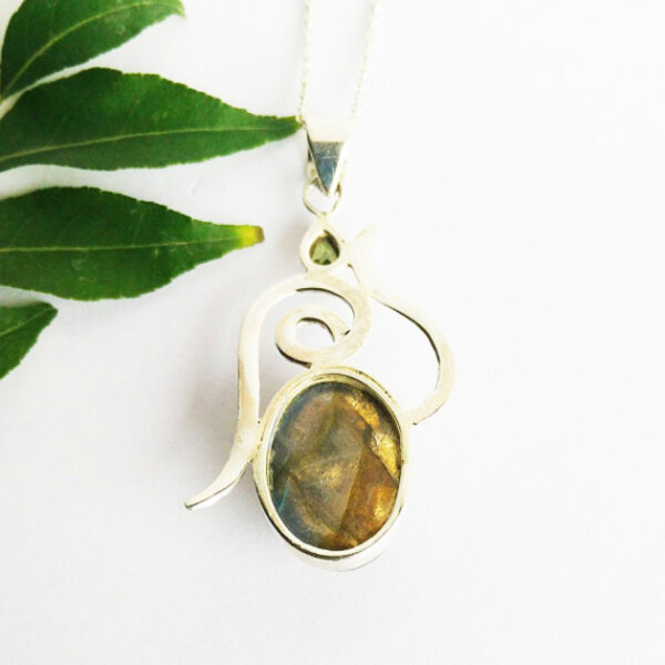 925 Sterling Silver Labradorite Necklace Handmade Jewelry Gemstone Birthstone Ring back picture