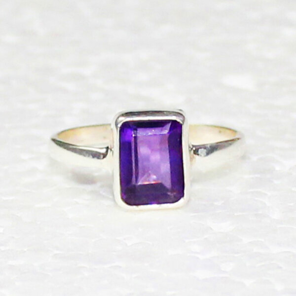 925 Sterling Silver Amethyst Ring Handmade Jewelry Gemstone Birthstone Ring front picture