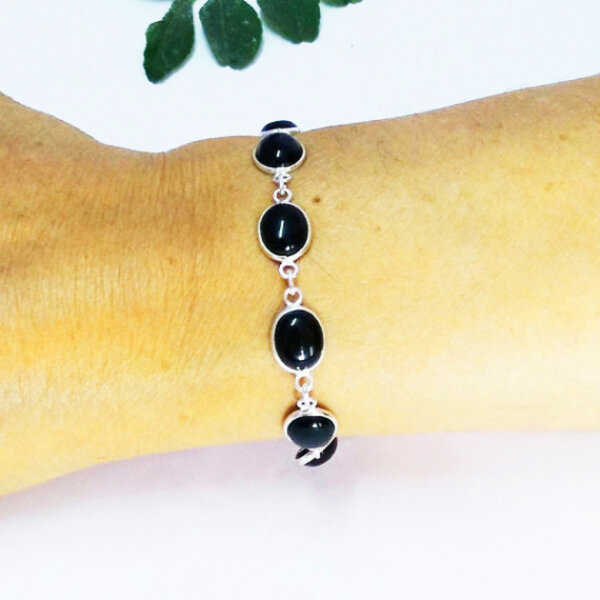 925 Sterling Silver Black Onyx Bracelet Handmade Jewelry Gemstone Birthstone Bracelet hand picture