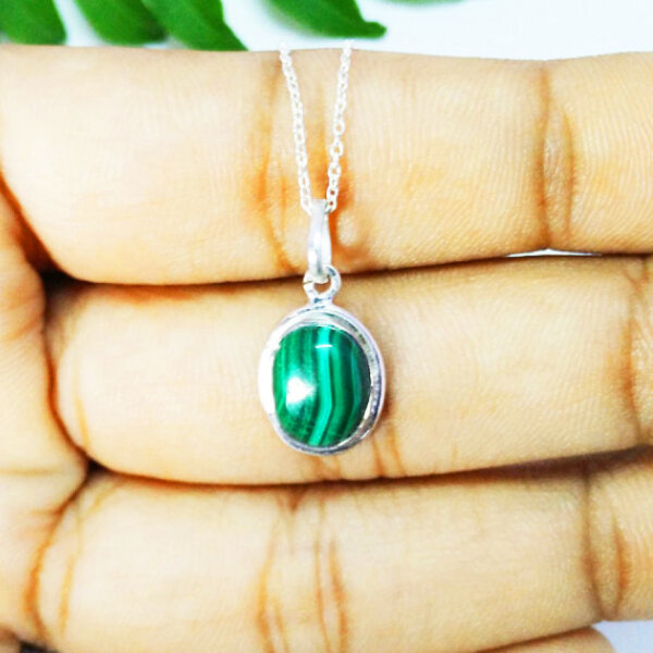 925 Sterling Silver Malachite Necklace Handmade Jewelry Gemstone Birthstone Pendant hand picture