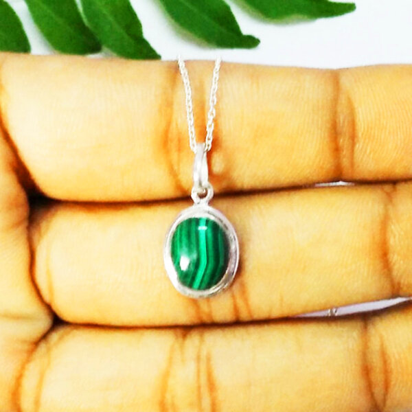 925 Sterling Silver Malachite Necklace Handmade Jewelry Gemstone Birthstone Pendant hand picture